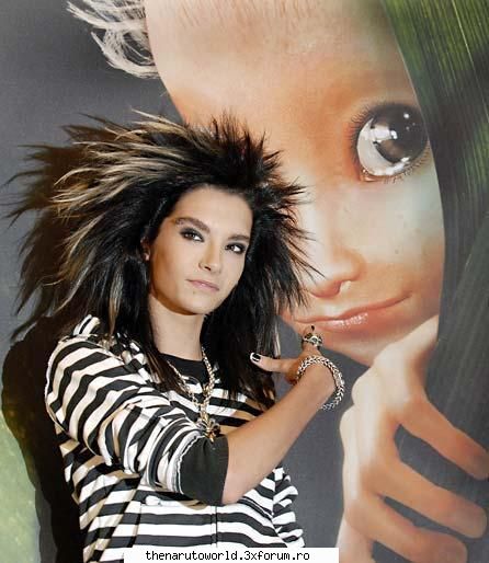 bill kaulitz parere aveti despre bill una imi place ffff mlt  vocea lui ...e absolut cantaretul