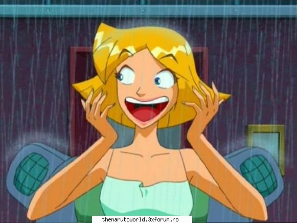 Clover - frumoasa , stilata si simpatica - Totally Spies