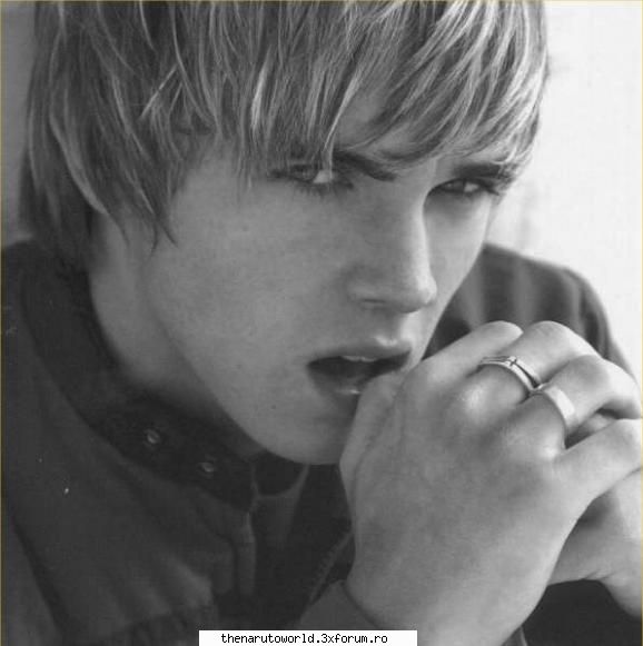 Jesse McCartney - Jesse Arthur McCartney s-a nascut pe 9 aprilie - Music is life