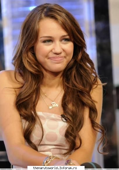 Miley Cyrus - *Hilary*CB - Actori