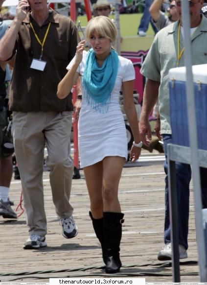 Miley Cyrus - *Hilary*CB - Actori