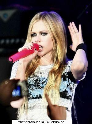 Poze q Avril - Shi eu sunt fana Avril - Avril Lavigne