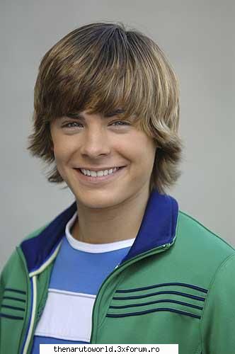Zac Efron-idolul adolescentelor - Mariah_Yamacha - Actori