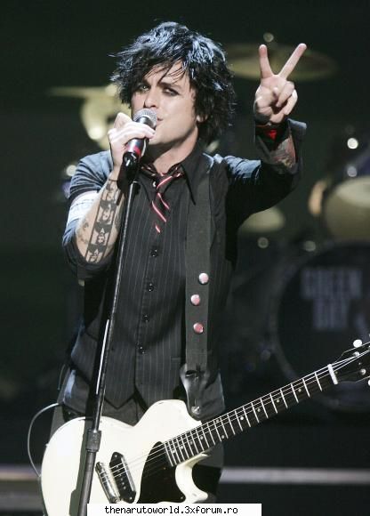 de cn va place cel mai mult? - deci mie pers imi pl de solist adik billie joe - Green DaY