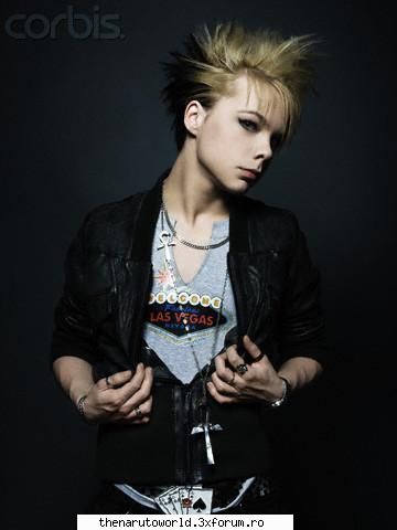 deci k de obicei zope cu CB - *Hilary*CB - Cinema BizaRRe